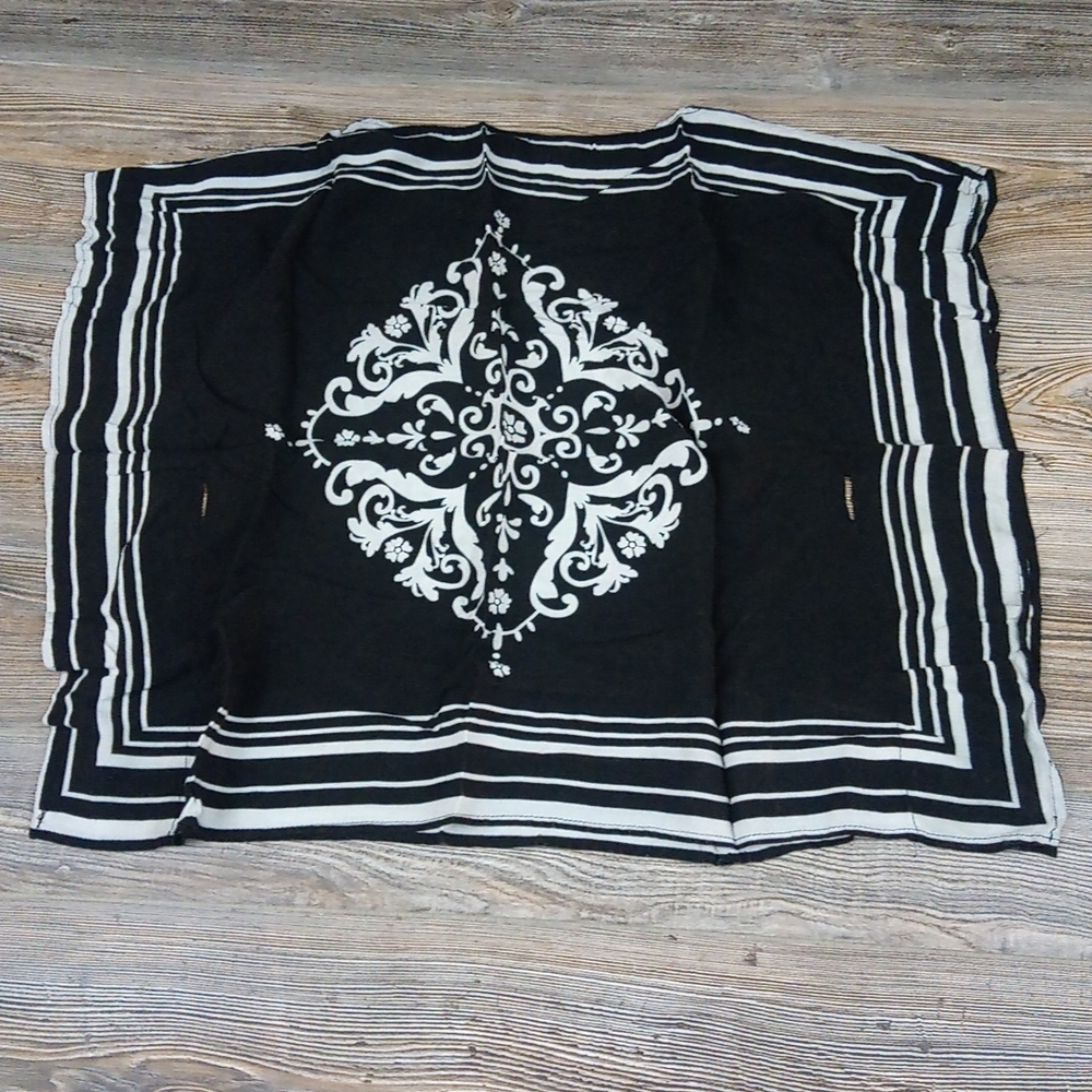 Flowy Eccentric Patterned Short Sleeve Blouse Top - image 8